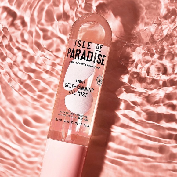 Isle of Paradise Self Tanning Body Oil Mist easy + gives gorgeous lasting tan - Picture 5 of 7